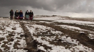 Кадр из фильма «На Кавказе растут фиалки»