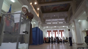 Кадр из фильма «Луганск. День выборов»