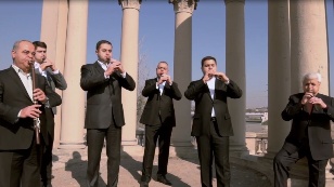Кадр из фильма «Шесть музыкантов на фоне города»