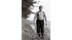 Кадр из фильма «Domum»