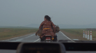 Кадр из фильма «Мой папа Чингисхан»