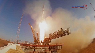 Кадр из фильма «Chief of the Great Space»