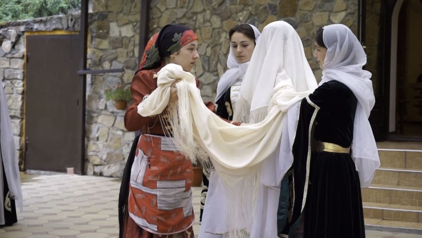 Rite of removal of wedding scarves