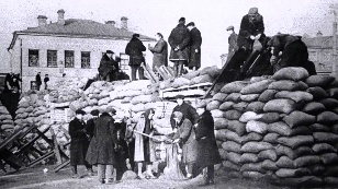 Against the walls of Moscow
