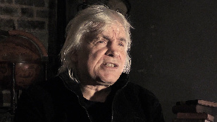 Poet and War
