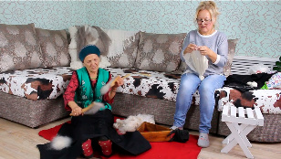 Orenburg shawl. Disappearing russian miracle