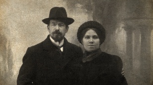 Lunacharsky. Don Quixote of the Revolution